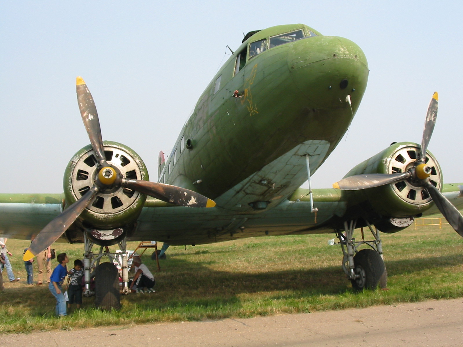 Фотографии ли 2. Ли-2 Дуглас. Ли-2 самолёт. Самолет ли-2 бомбардировщик. ПС-84.