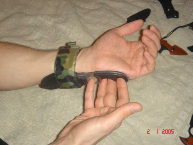 Нож микротек ягдкоманда. Boker куботан. Cold steel 92dd delta dart. Скрытый нож ремень grizzly. Нож в целях самообороны.