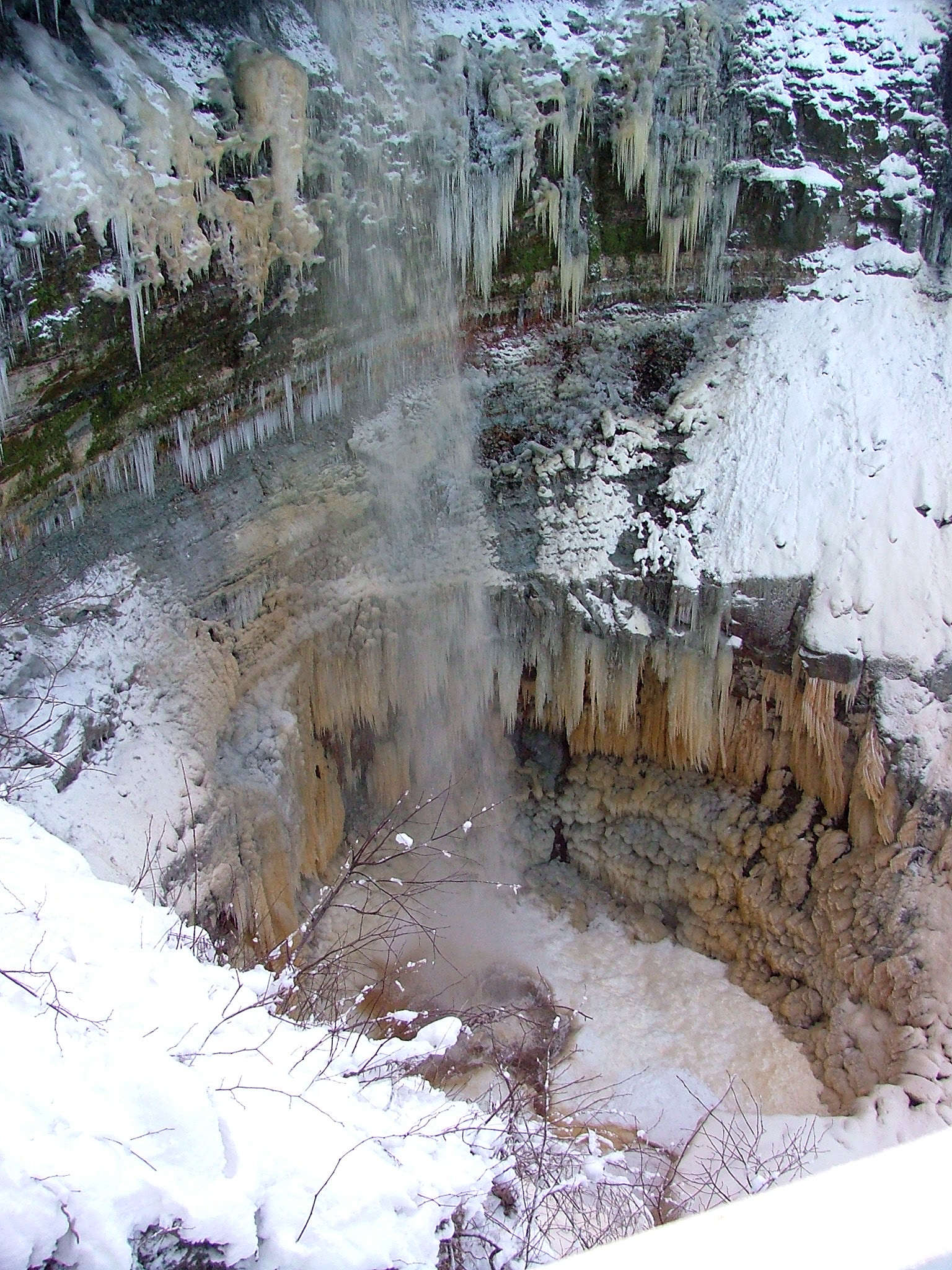 Волховский водопад зимой