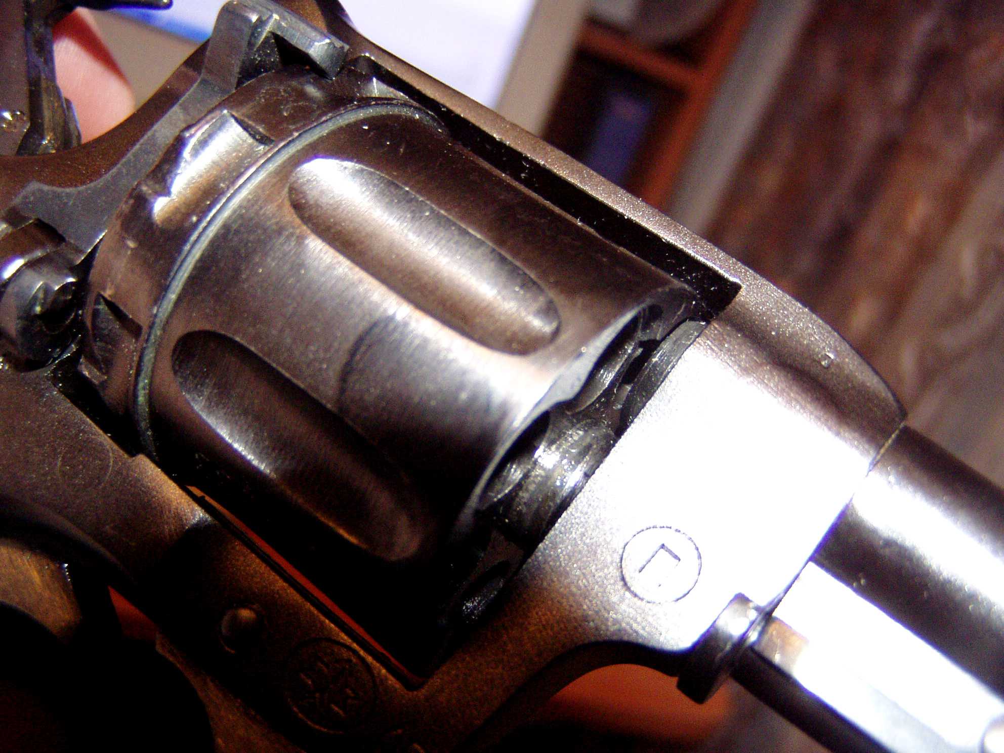 Отгадайте ребус. Ребус к слову родина. Ребусы с буквой р. Ребус к слову родина для детей. Р 1а.