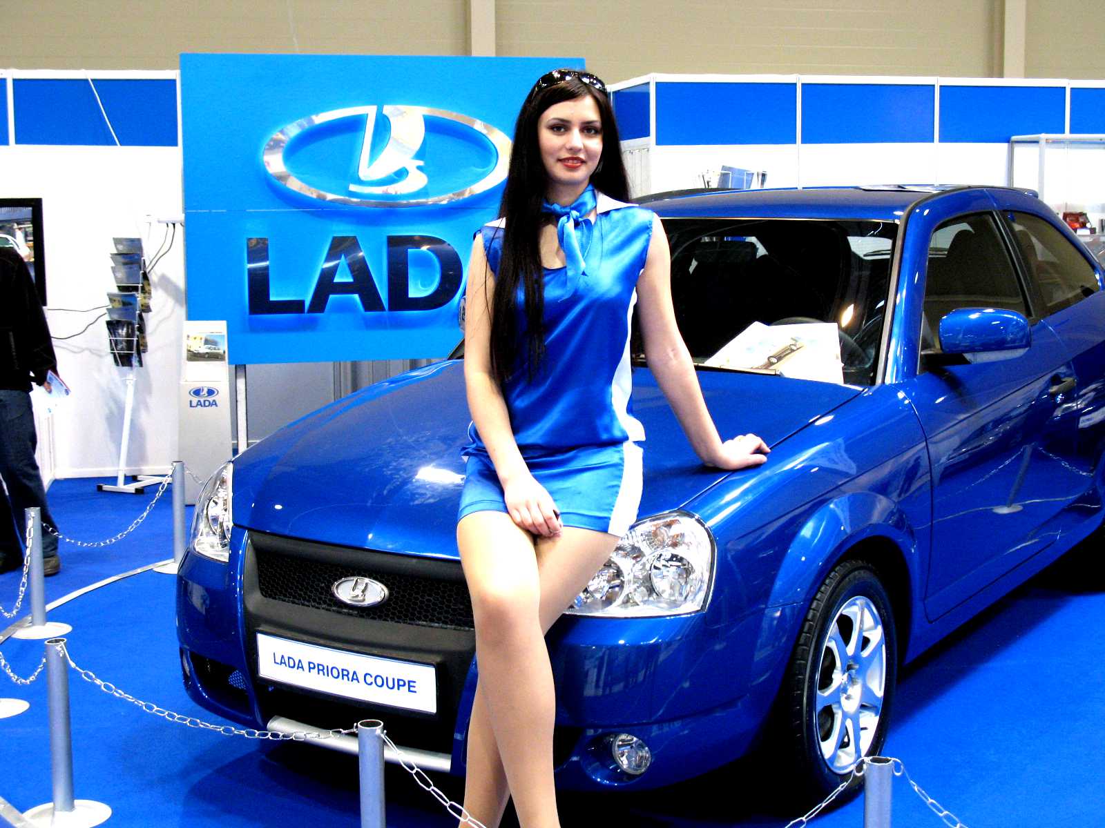 пятерка самых надежных машин. бюджетные и надежные автомобили. тойота королла япония 2018. куча машин. японские автомобили.