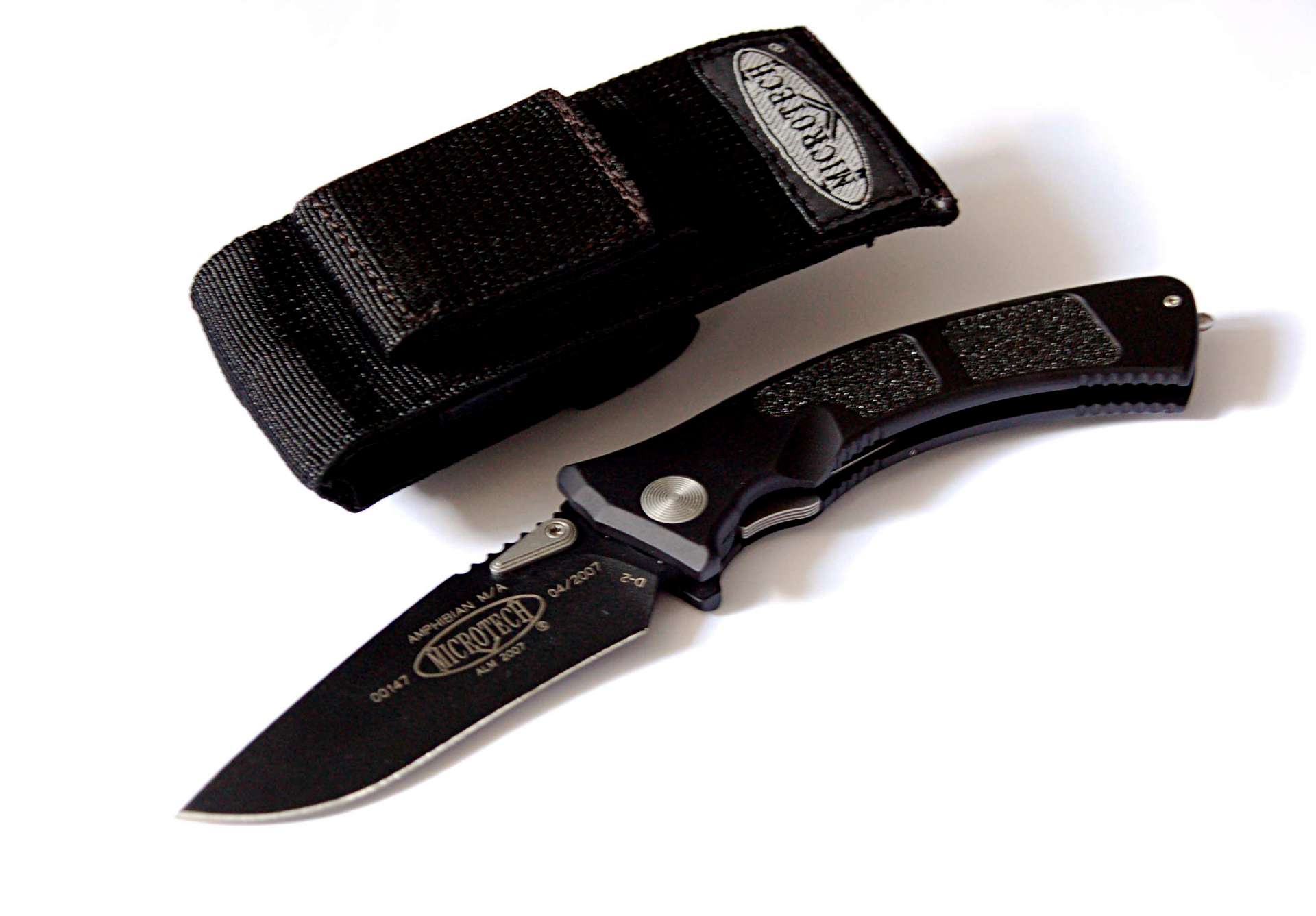 Kershaw emerson auto. Нож microtech amphibian. Microtech amphibian. Microtech amphibian. Microtech amphibian.