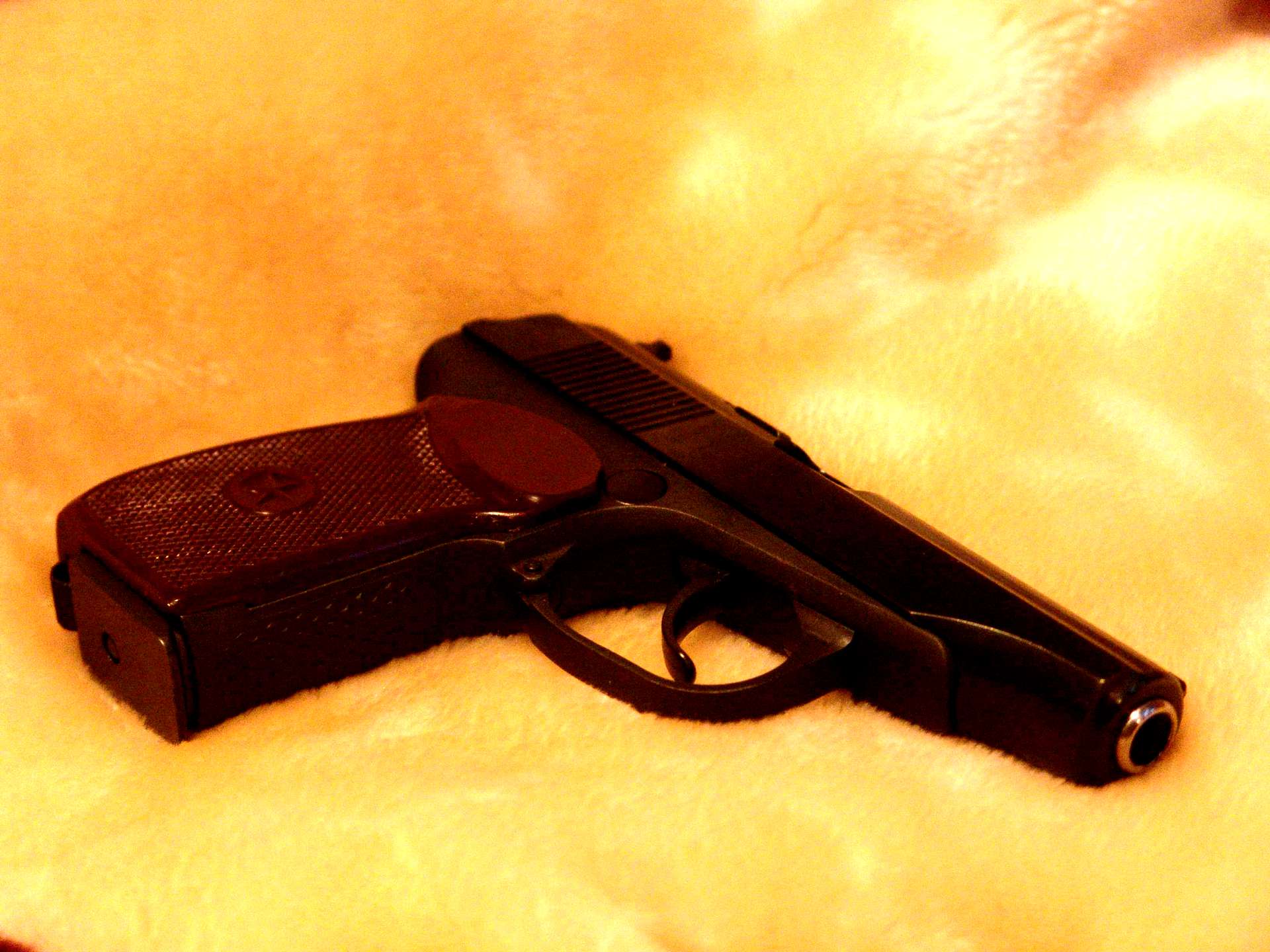 Темп 1 травматический. Резинострел револьвер иж. Резинострел револьвер украинский. Иж-79-9тм ствол. Мр 654 переделка в травмат.