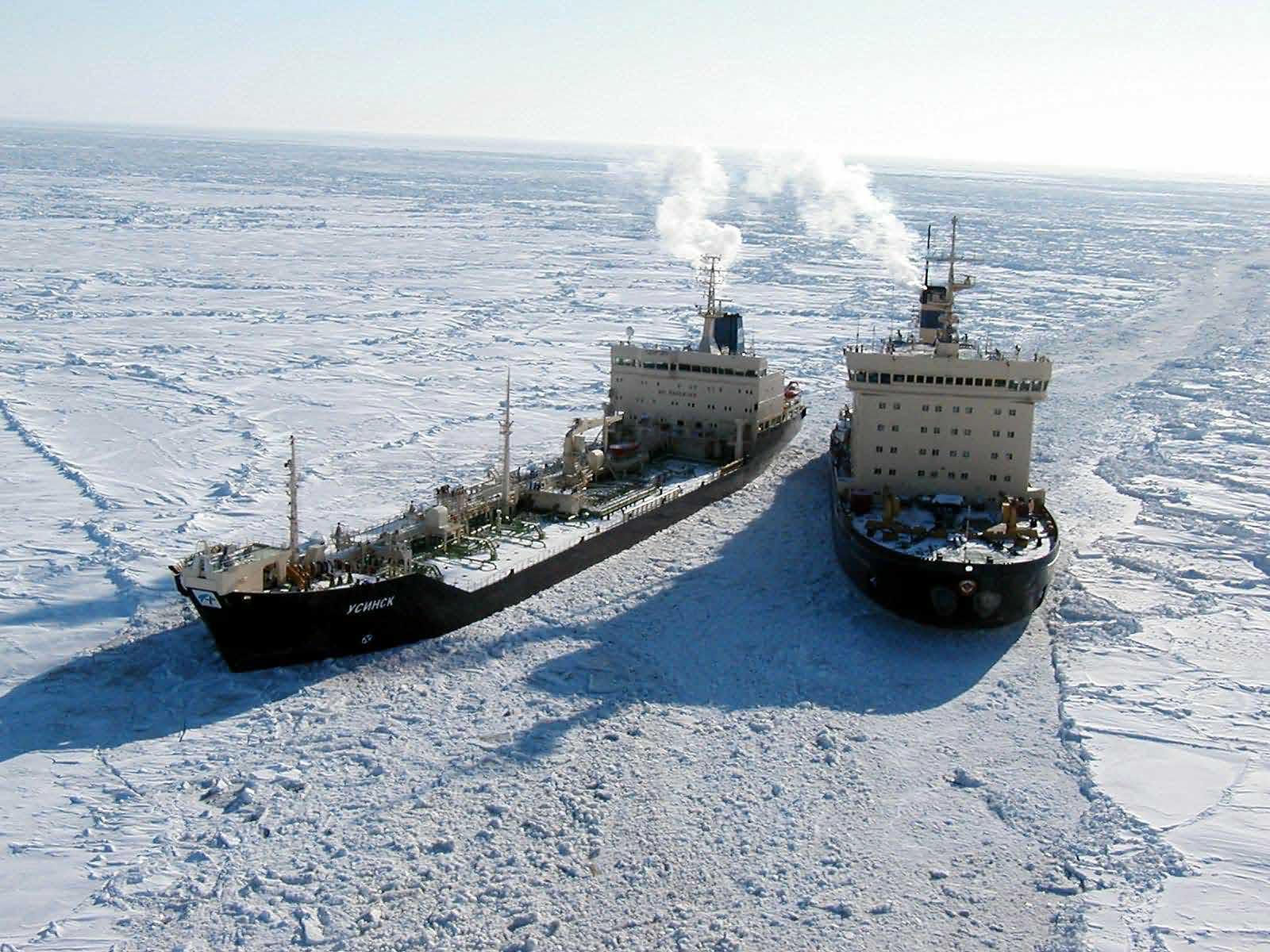 Морские порты ледовитого океана. Северный морской путь Севморпуть. Северный морской путь в Арктике. Лихтеровоз Севморпуть. Ледокол Севморпуть.