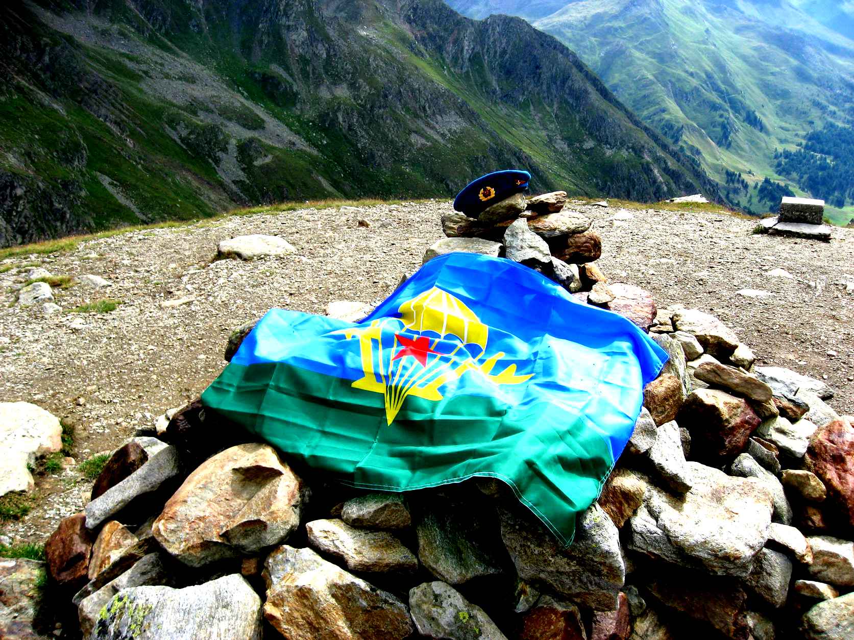 Псковские десантники 6 рота. 776 000. Бой псковских десантников на высоте 776. 776 000. 776 000.