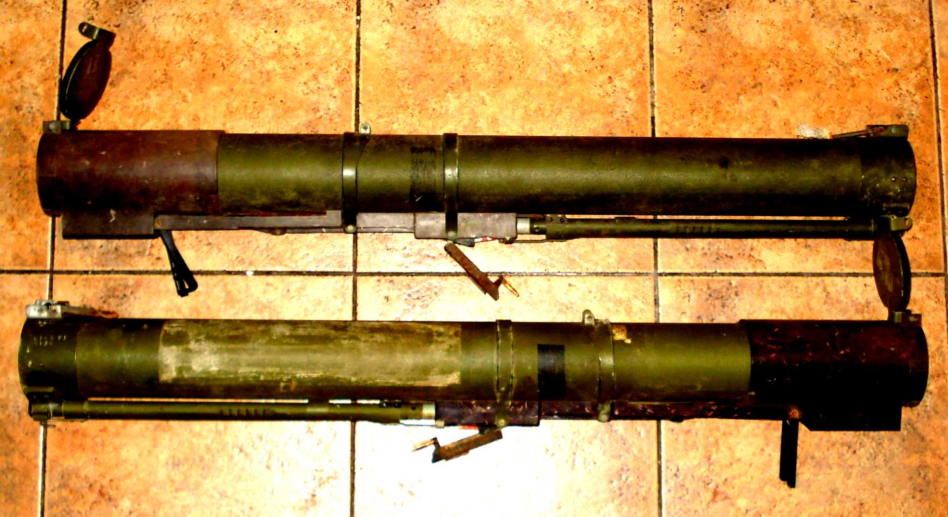 Рпг 22 противотанковая. Гранатомет РПГ-22 (нетто). РПГ 18 И РПГ 22. Гранатомет Муха РПГ 22.