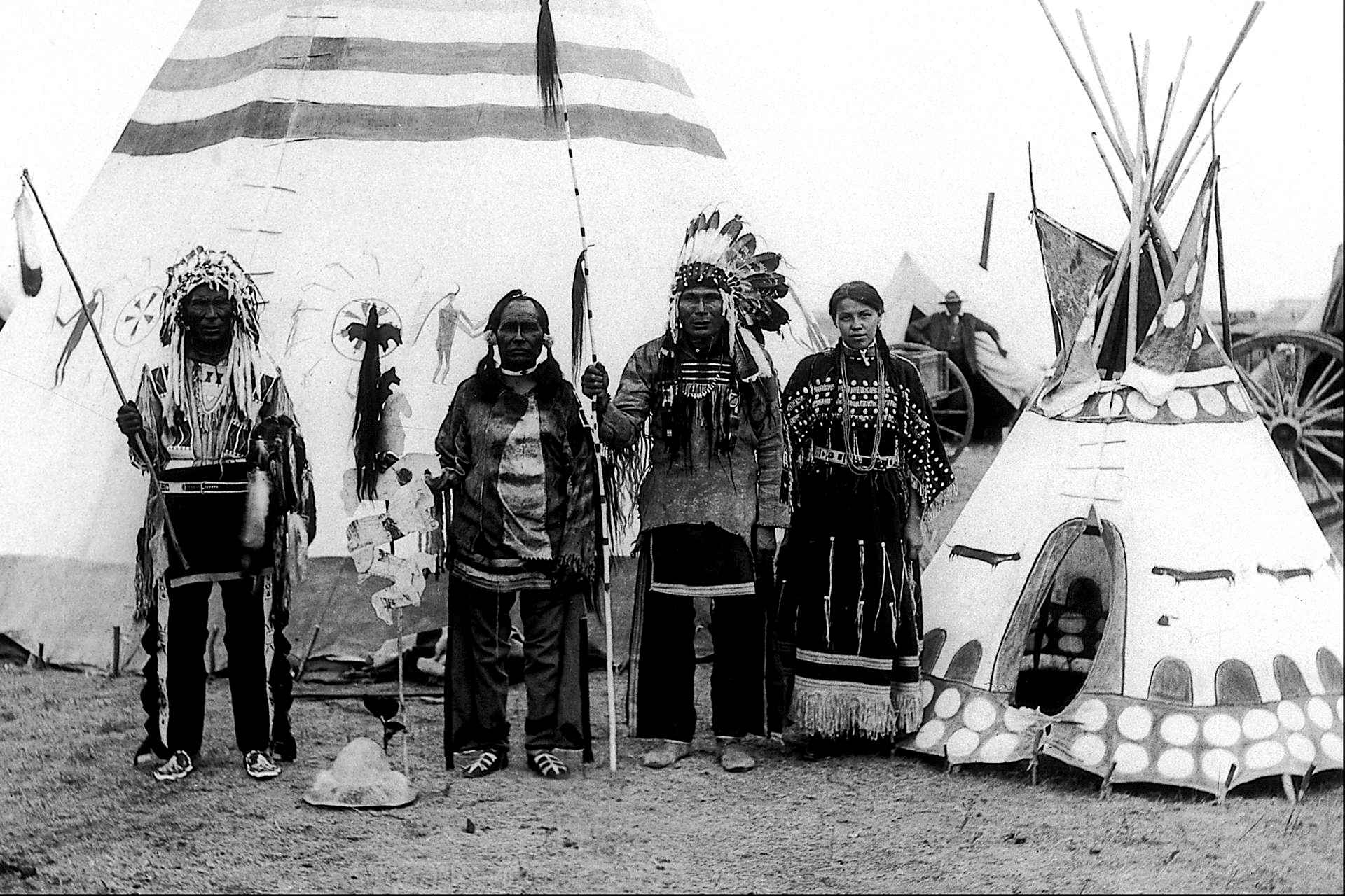 Коренное население северной америки эскимосы и индейцы. Коренное население Канады индейцы и Эскимосы. Индейцы Северной Америки резервации. Индейские резервации в США 19 век. Индейцы атапаски Аляски.