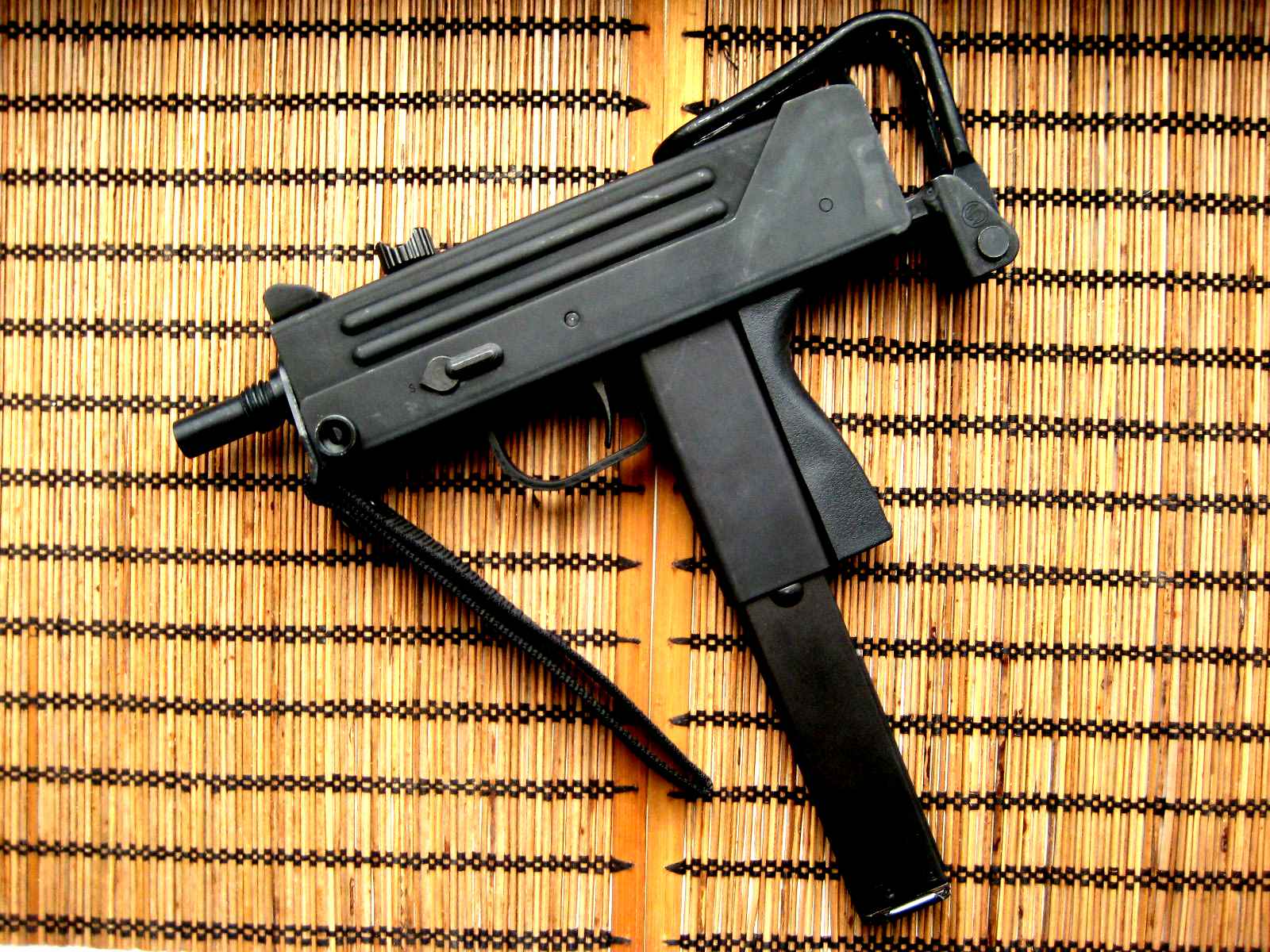 Mac 11. Mac-11 пистолет-пулемёт. Пистолет-пулемёт Uzi Mac-10. Ингрэм пистолет пулемет. Ingram Mac-11.