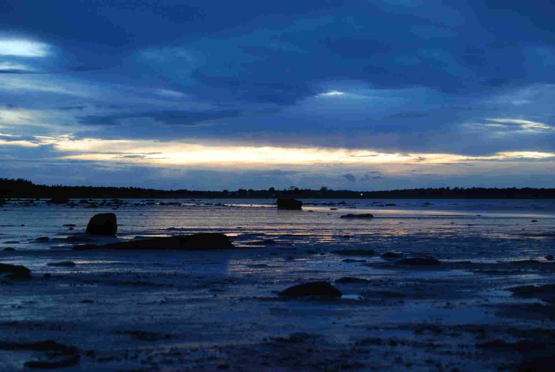 Песня белое море. Белое море обои. Обои на рабочий стол белое море. Обои на рабочий белое море. Тема для рабочего стола белое море.