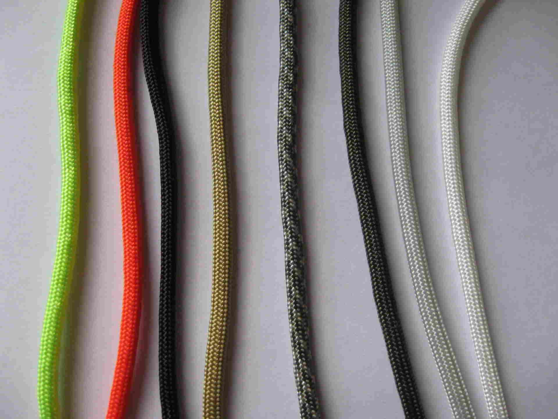 шнур полиэфирный плетеный d-3. шнур полипропиленовый, 4мм * 20м, белый, komfi. что такое шнур. альпинистская веревка статика 10 мм 30 м. шнур люрекс 1мм*100м,айрис.