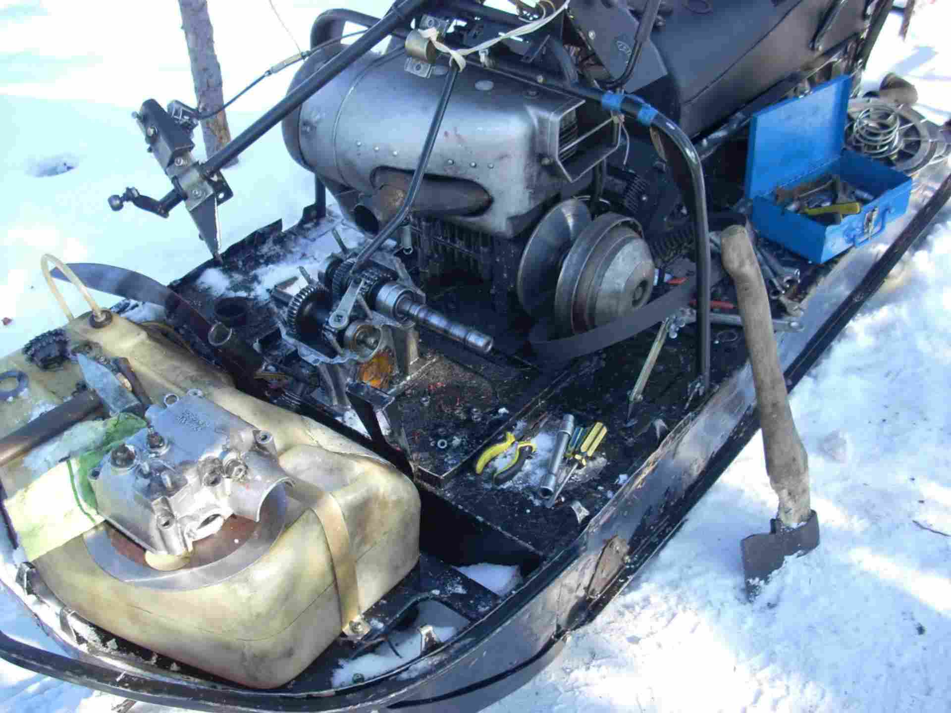 Двигатели снегоходов б