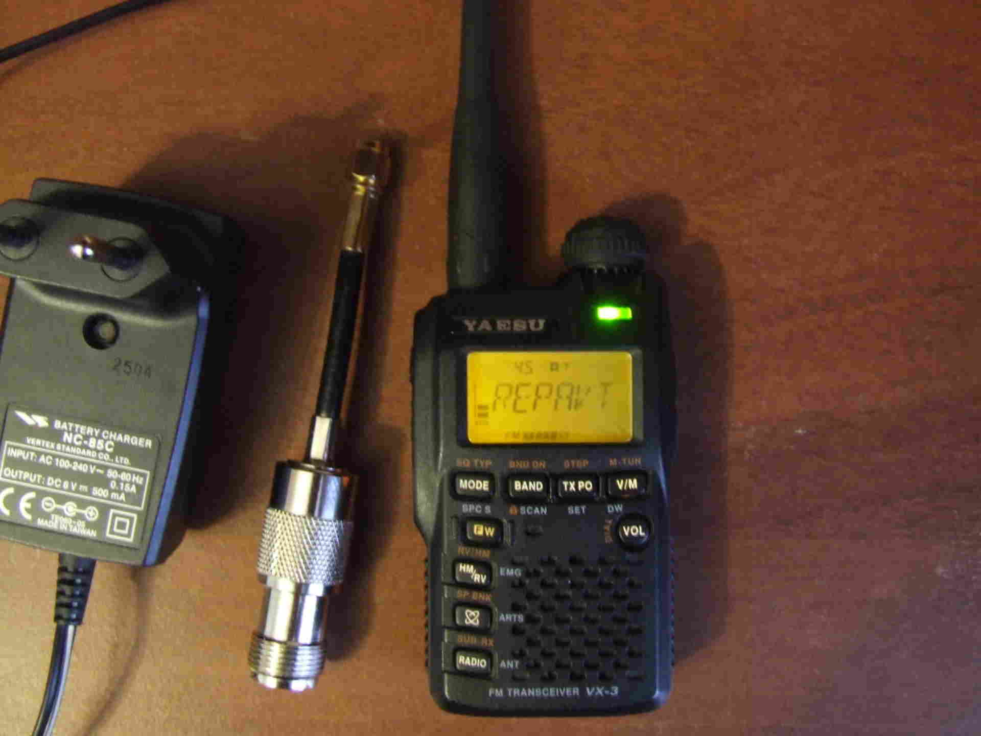 Vx 3r. Yaesu vx3. Yaesu VX-1r. VX-3r Yaesu валкодер. Yeasu VX-3rp.