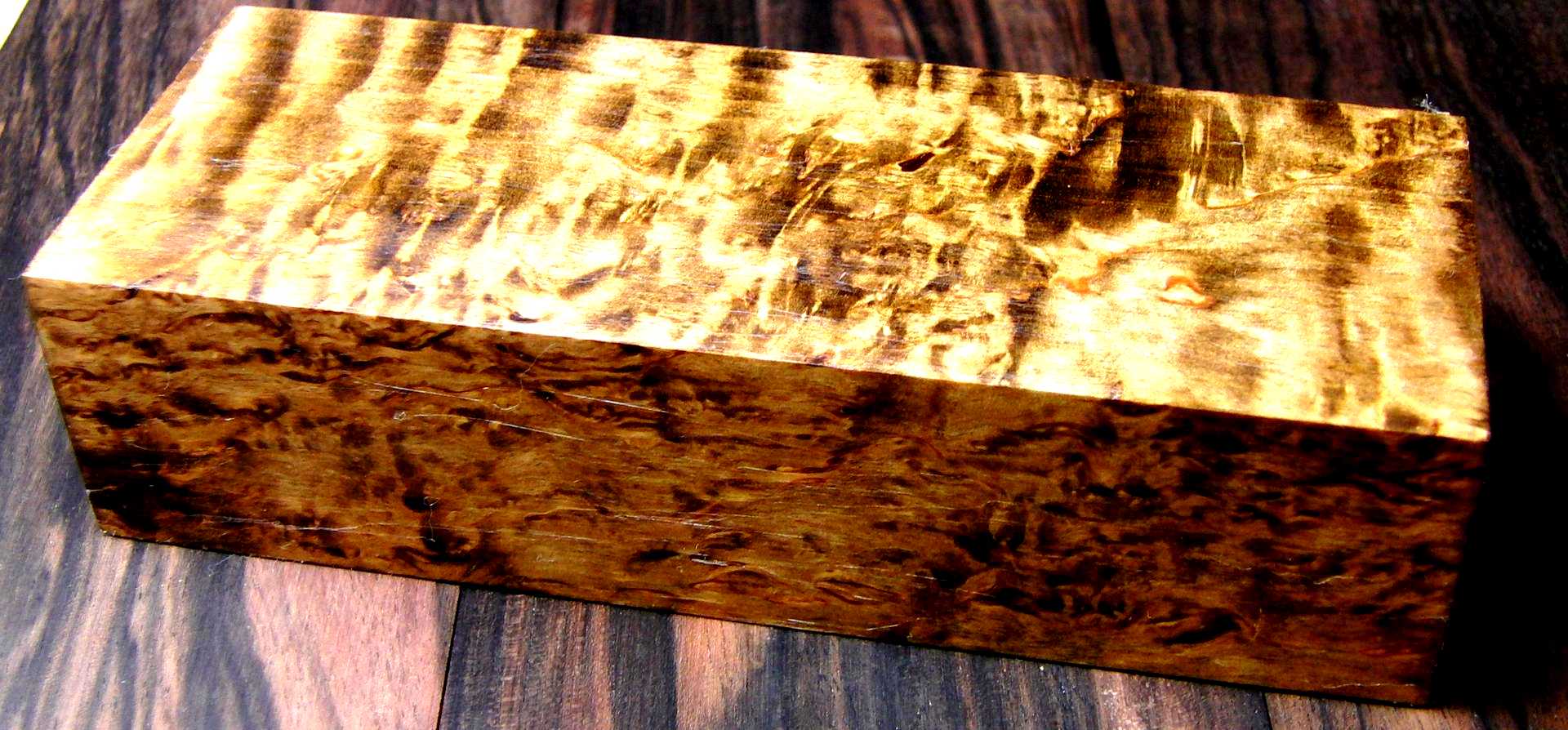 Карельская береза древесина срез
