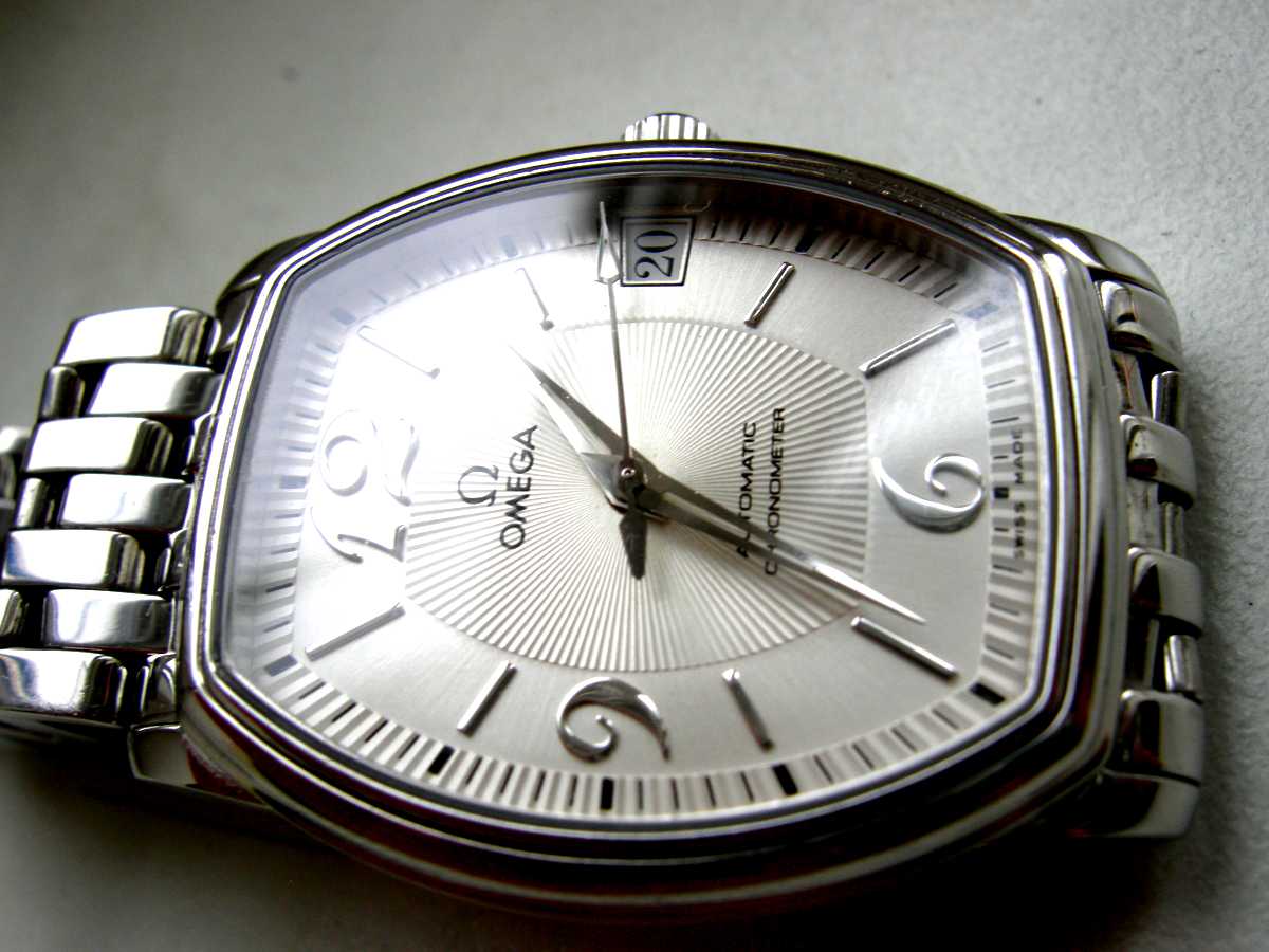 Часы омега6030089 старые модели. Продать omega. Часы швейцарские omega seamaster 600. Продать omega. Продать omega.