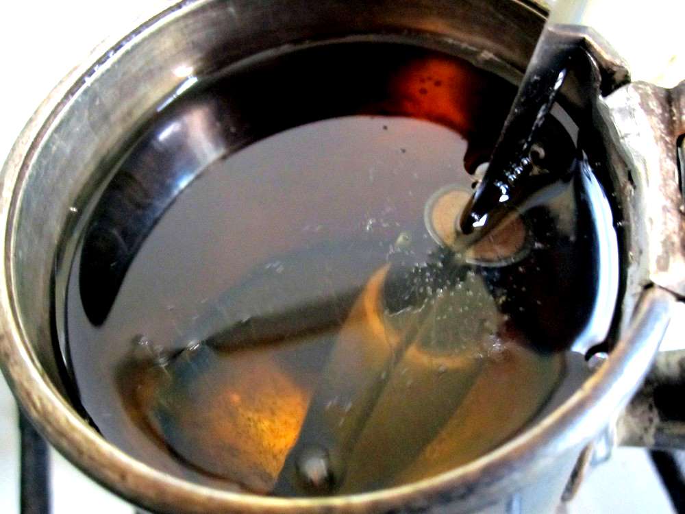 Как варить масло. Готовим дома масло. Топленое масло. Масло с мёдом и прополисом. Варим дерево.