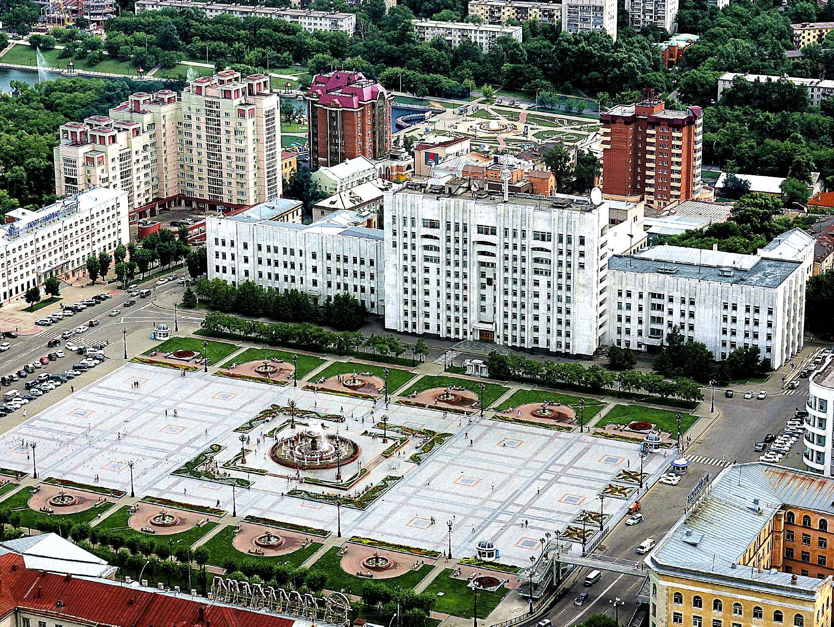 Сходить хабаровске. Площадь Ленина Хабаровск. Центральная площадь Хабаровска. Центральная площадь имени Ленина Хабаровск. Хабаровскплощедь Ленина.