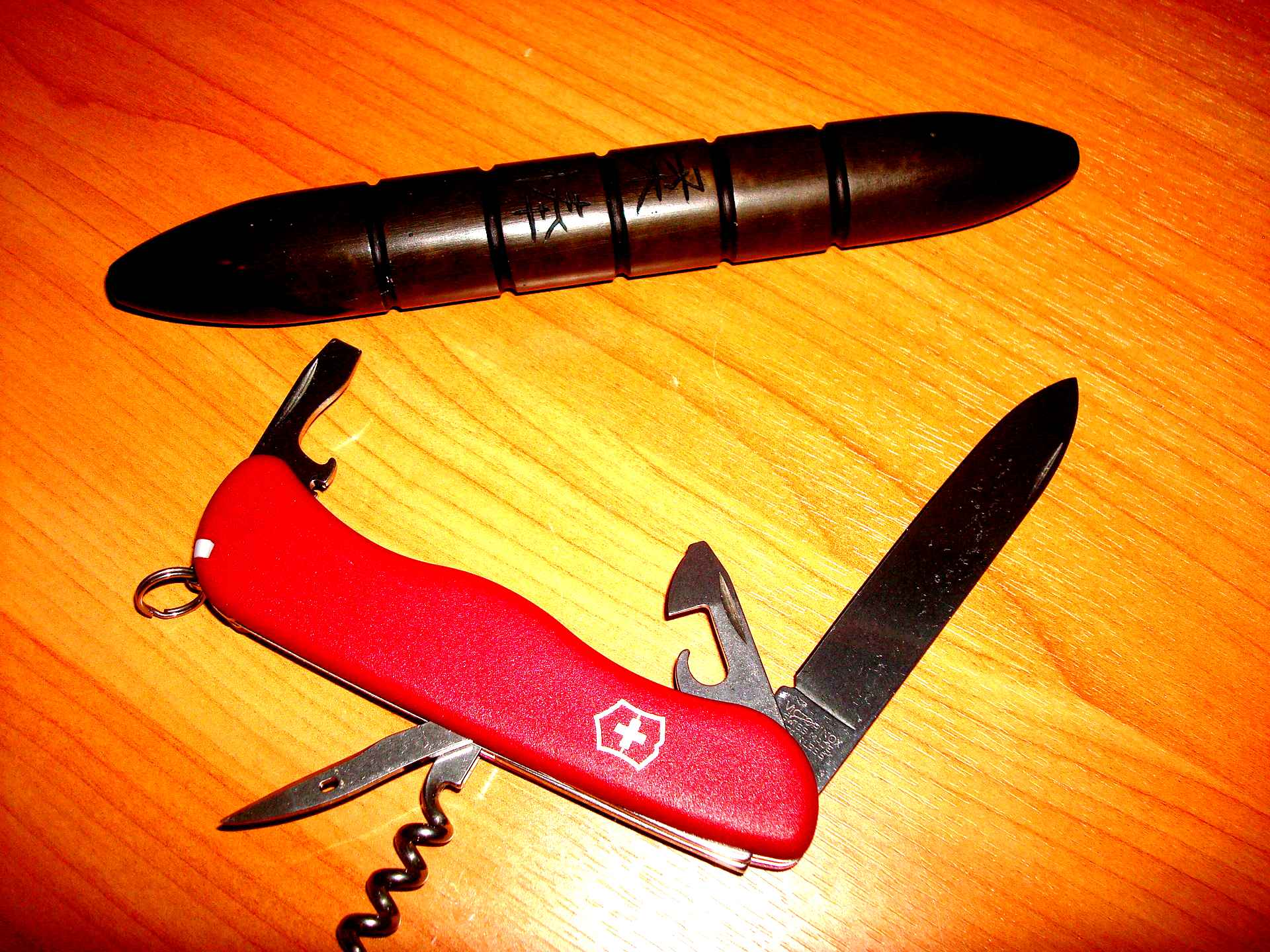 Нож викс. Victorinox Picknicker. Ужасный нож. Самый страшный нож.