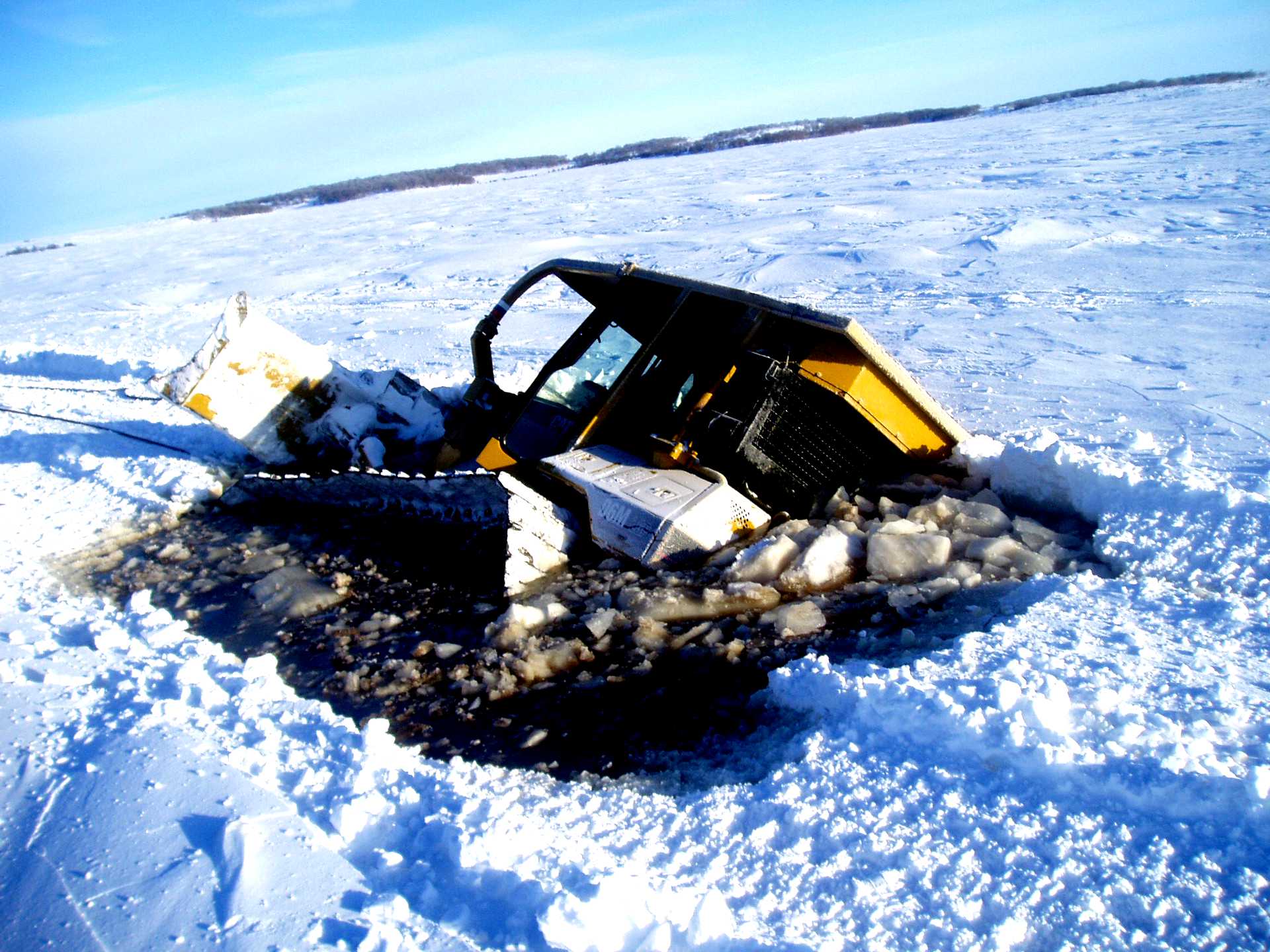 Дороги севера Ямал зимник трактора