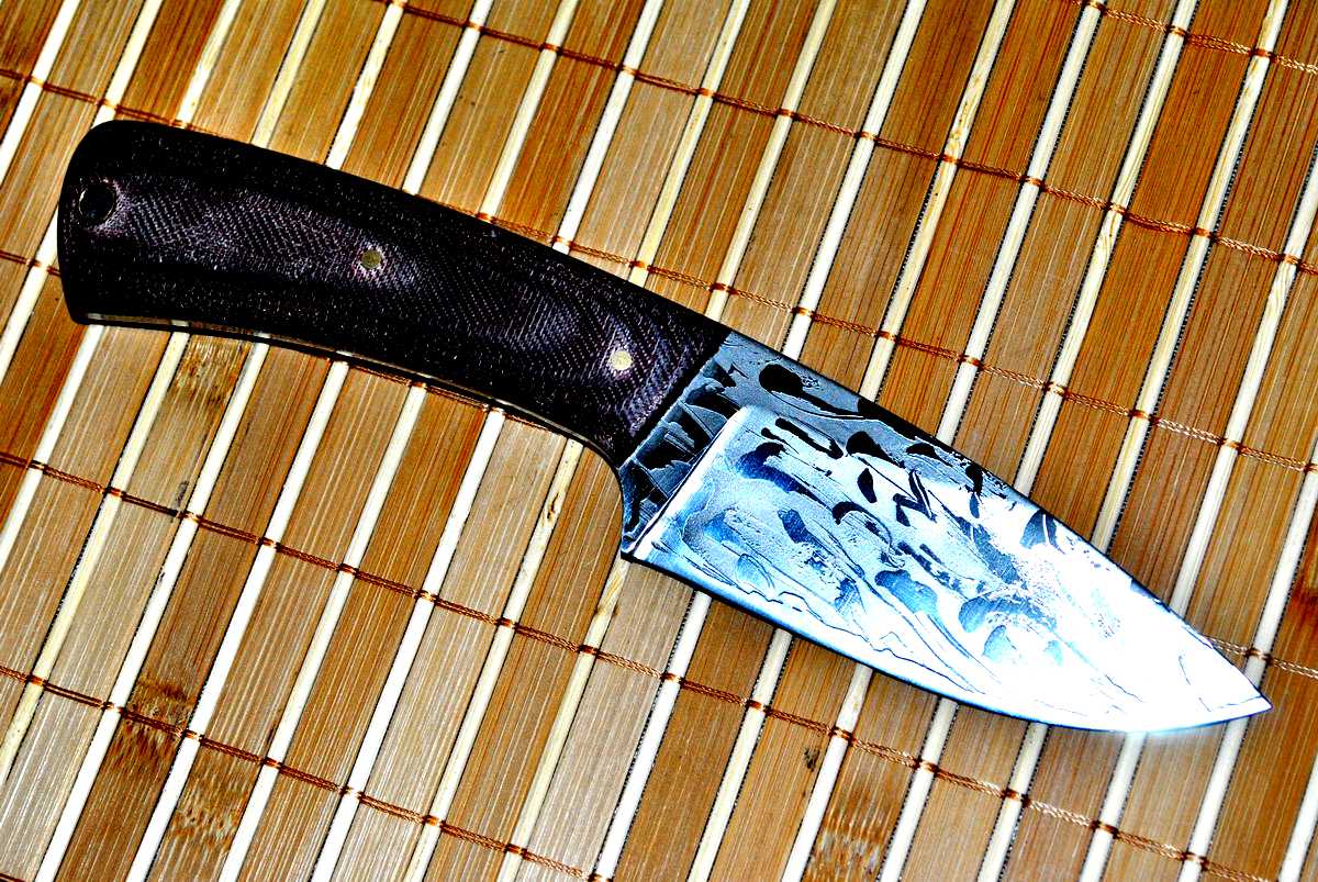 Микарта бурлак. N c custom ножи. Ножи рукояти микарта джи 10. G10 рукоять ножа. Кинжал рукоять микарта.