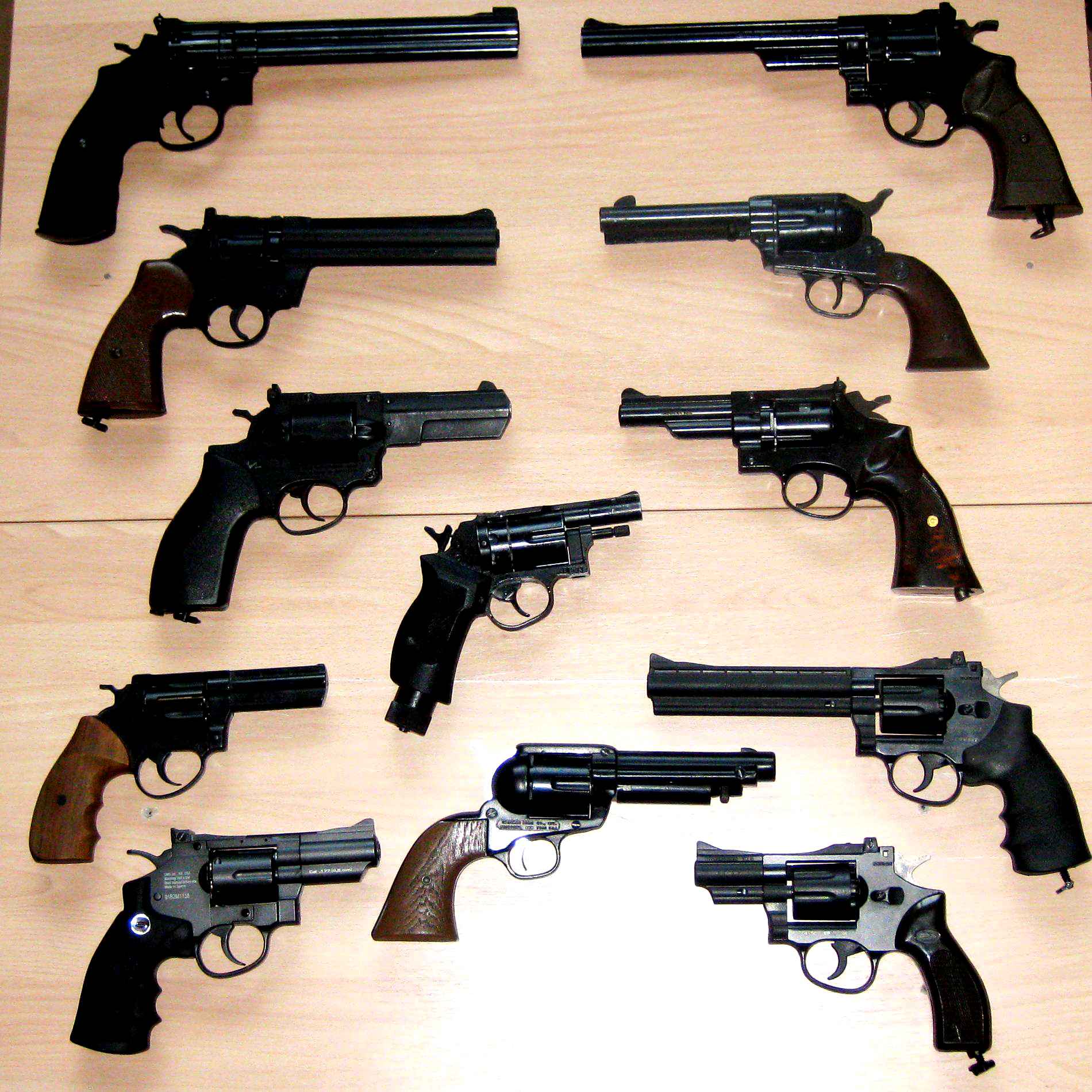 Разновидности пистолетов