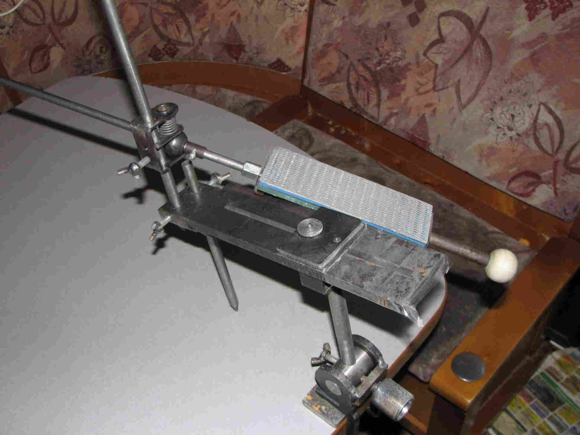 Самодельная точилка для ножей