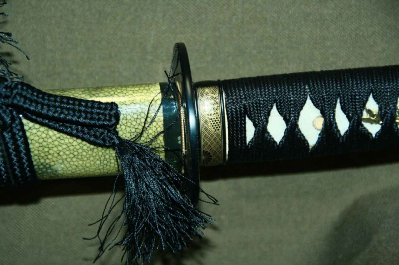 Японская коллекционная катана. Катана чернушка. Японские мечи 16 века. Катана чернушка. Рукоять катаны.