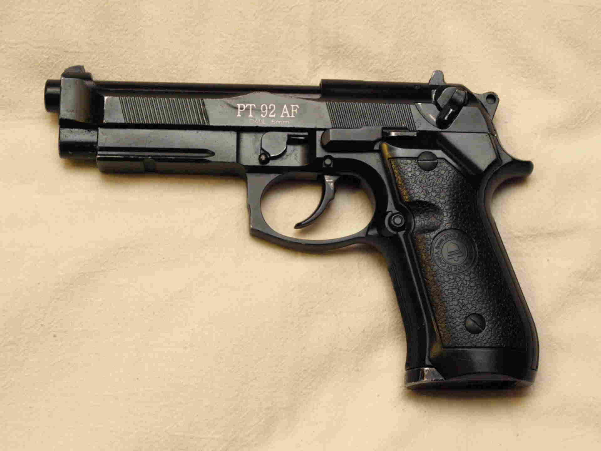 Беретта 92. Beretta 92fs. Беретта м92. Беретта m92. Беретта 92.