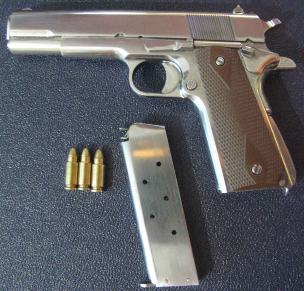 Обойма 1911. Colt 1911 патрон. Кольт 1911 и патроны. Кольт-Браунинг м1911. Colt 1911 a1.