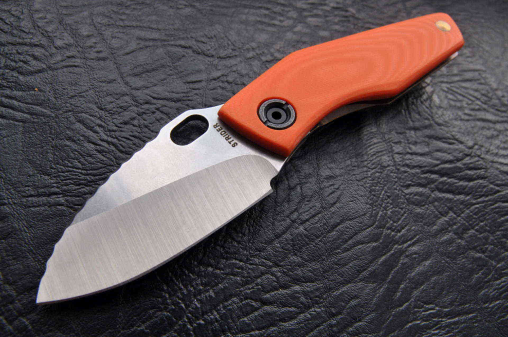 Бенч оранжевый нож. Спарка ножей. Ножи оранжевые stihl. Оранжевые ножи. Оранжевые ножи.