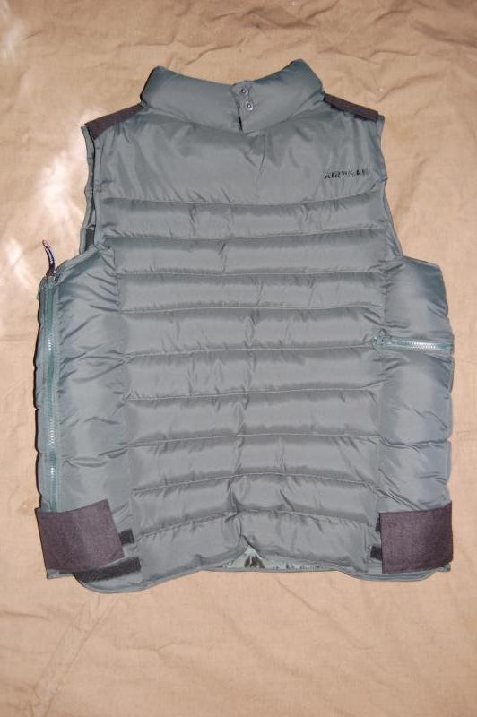 Два жилета. Два жилета. Одежда своими руками быстро. Безрукавка в двух цветах. Безрукавка черный для мальчика.