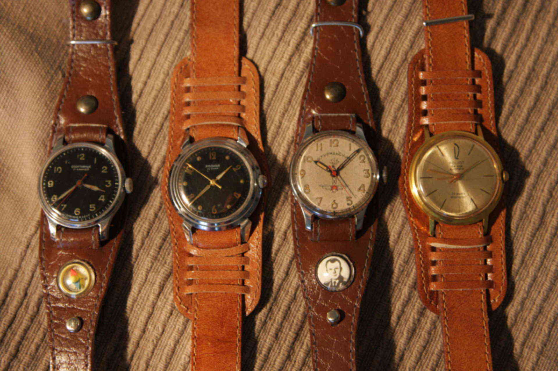 Авито казань часы. Часы Заря 1963 кожаный ремешок. Советские наручные часы. Советские часы наручные мужские. Часы с ремешком из кожи.