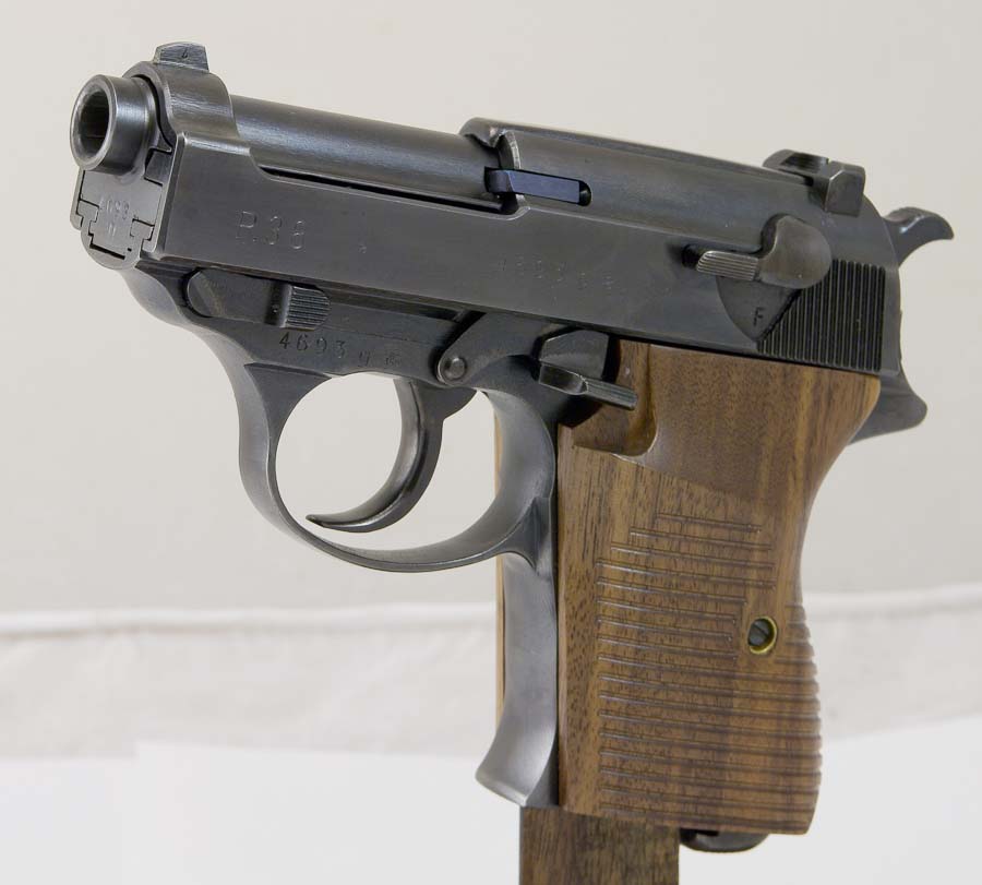 П 38. Walther p38. Вальтер п 38. Пистолет Вальтер р38. Вальтер п-38 пистолет.