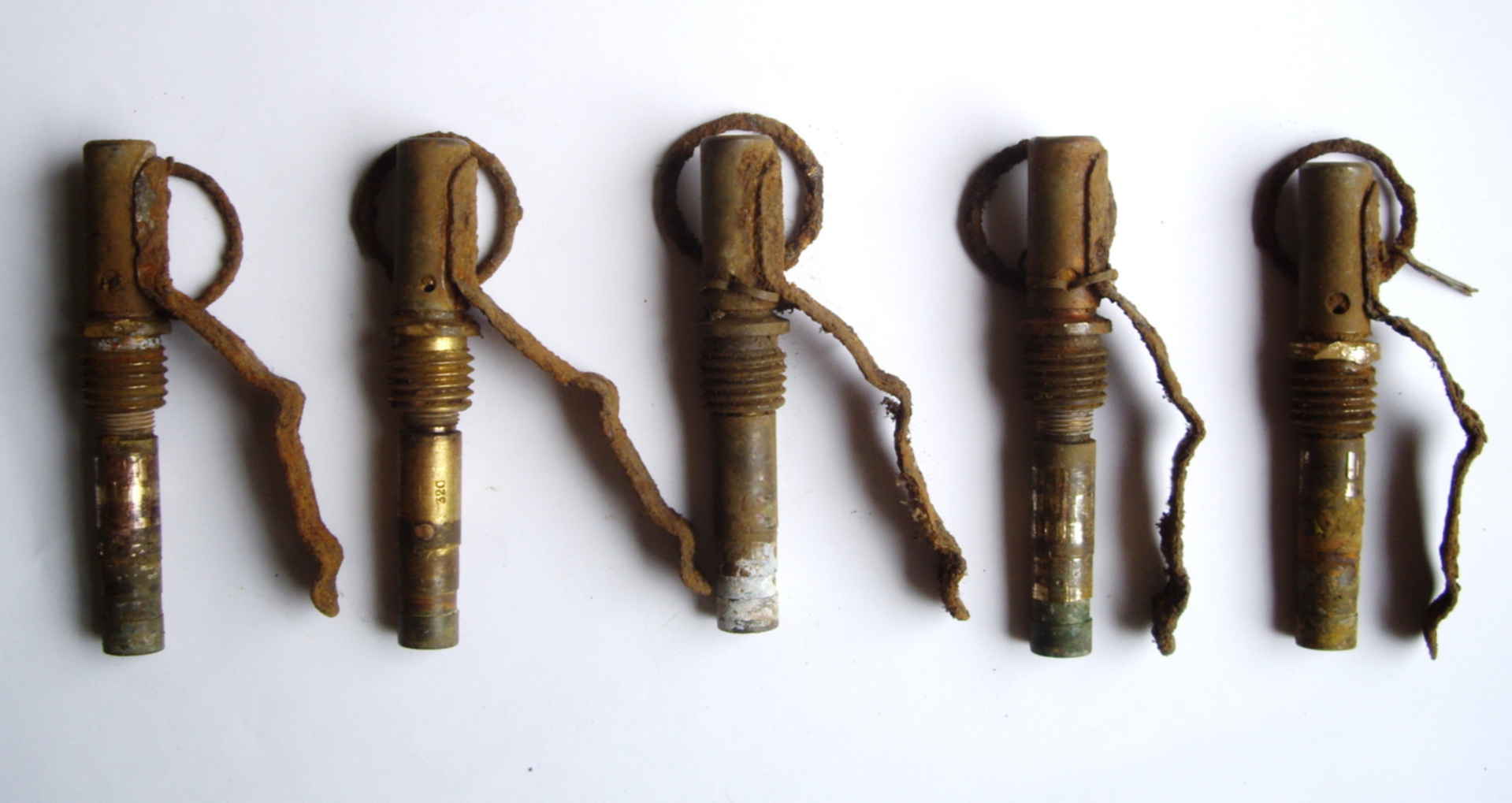 Запал ковешникова и узргм. Ковешников запал. Взрыватель ргд 33. Узргм 1. Взрыватель узргм.