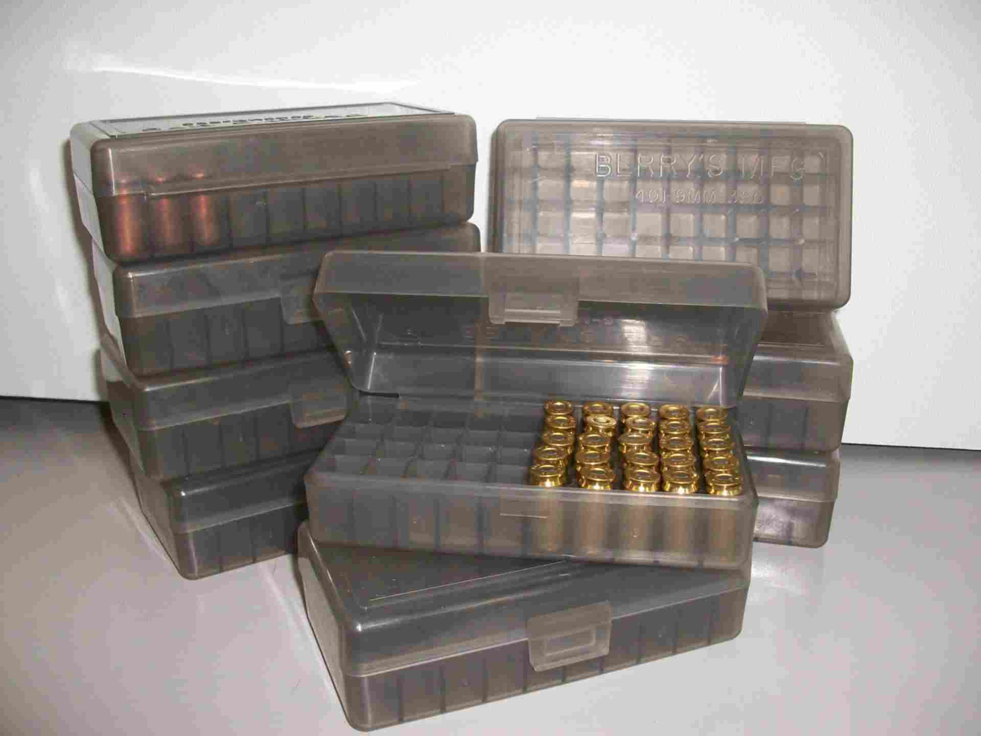 Металлические шкафы и ящики для хранения порохов патронов и изделий содержащих пиротехнический заряд