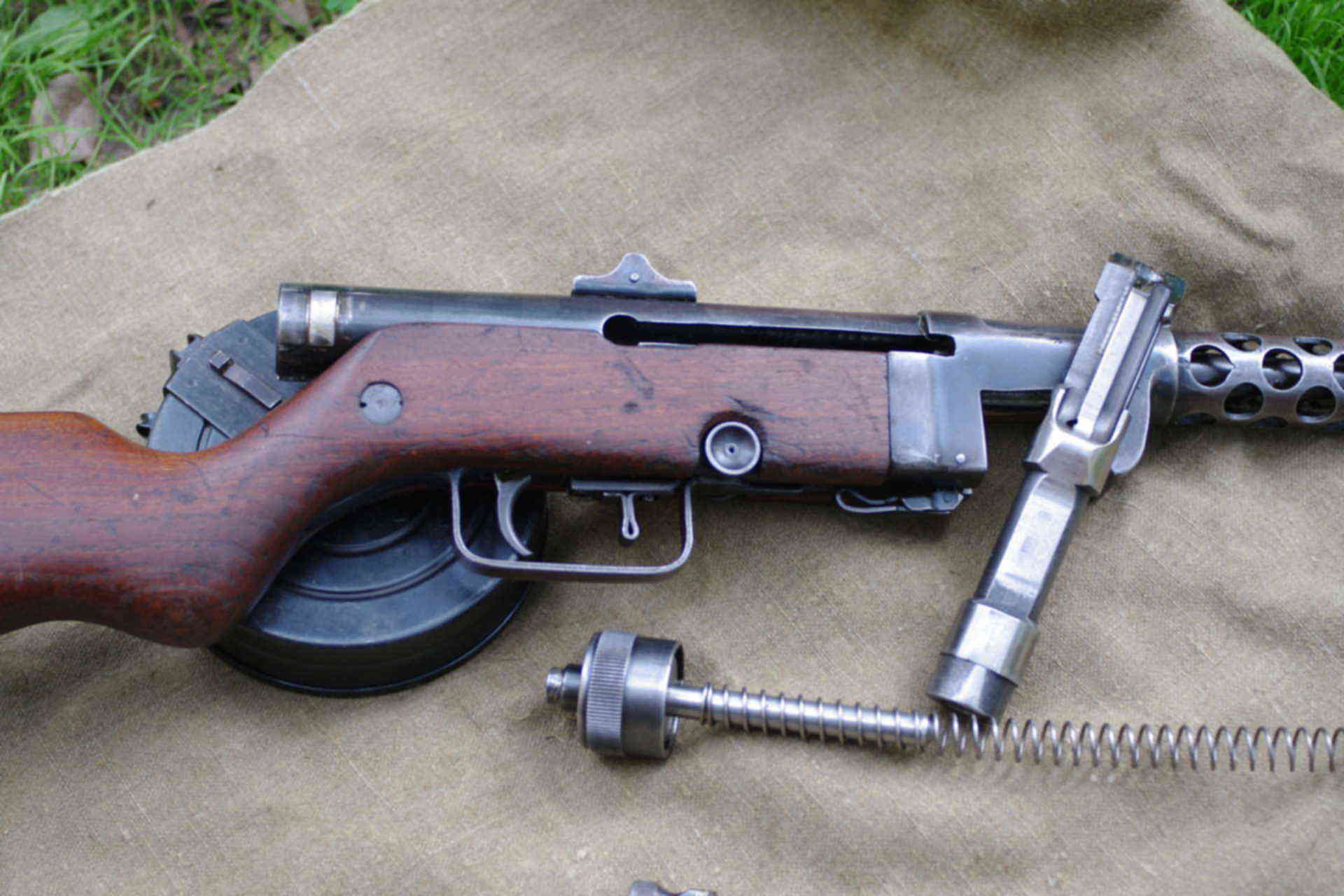 Ммг м. ММГ пистолета-пулемета застава м49. Застава м-49 ПП м49. ММГ ПП Стерлинг.