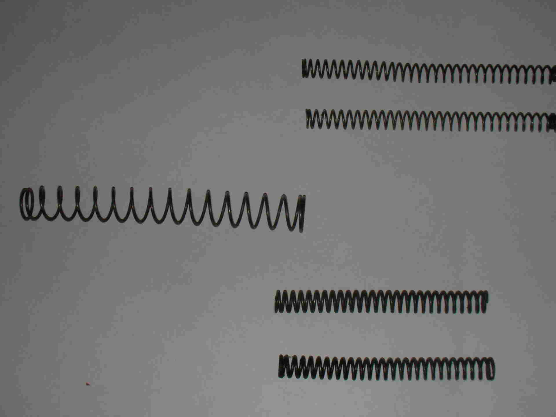 Назначение спусковой тяги с рычагом взвода. Спусковой механизм пм. По своему назначению боевая пружина пистолета служит. По своему назначению боевая пружина пистолета служит. Ударно-спусковой механизм пм 9 мм состоит.