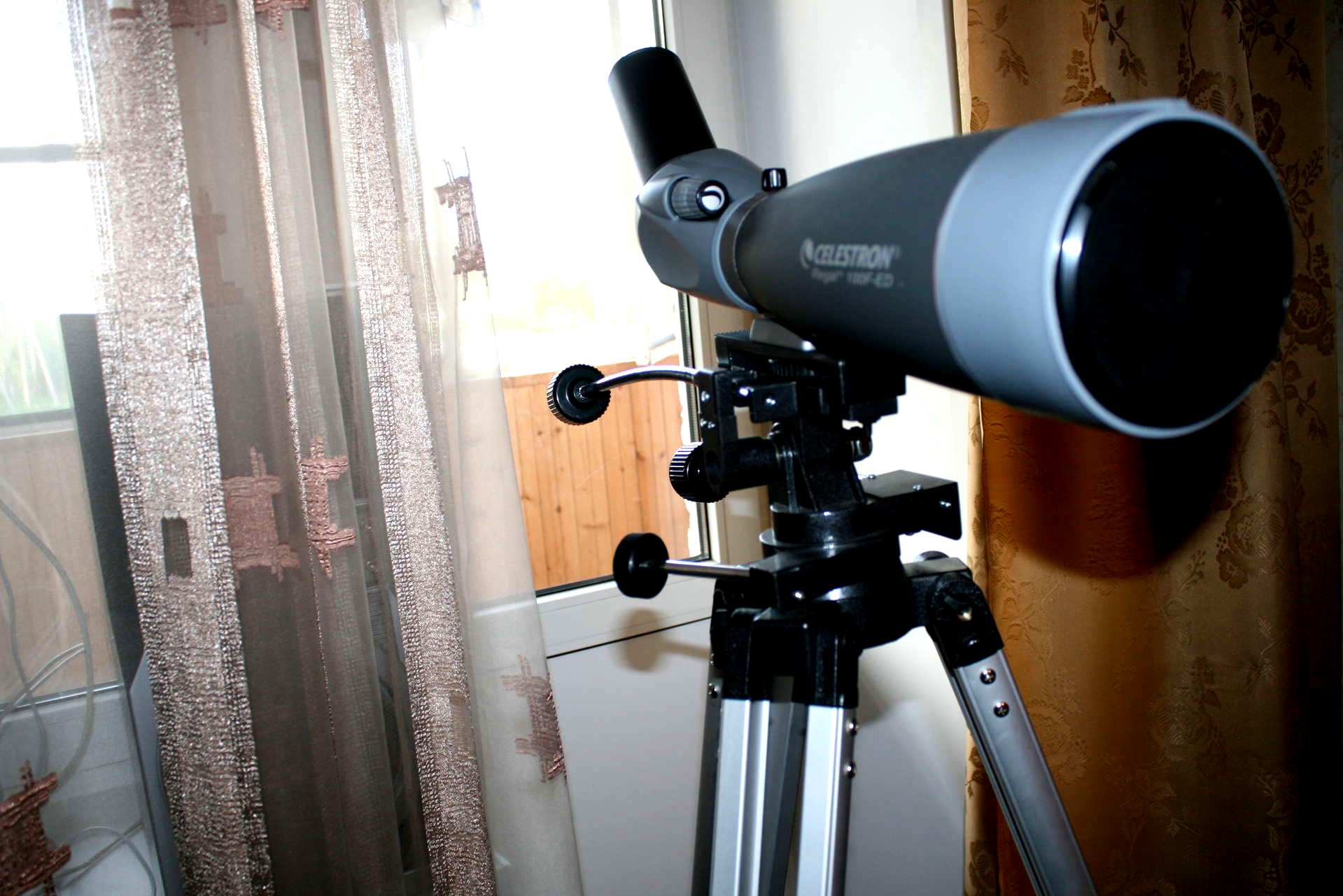 Телескоп 300. Зрительная труба Celestron Regal 100 f-ed. Зрительная труба Celestron Regal 80 f-ed. Pentax PF-100 ed. Зрительная труба Celestron Regal 65 f-ed.