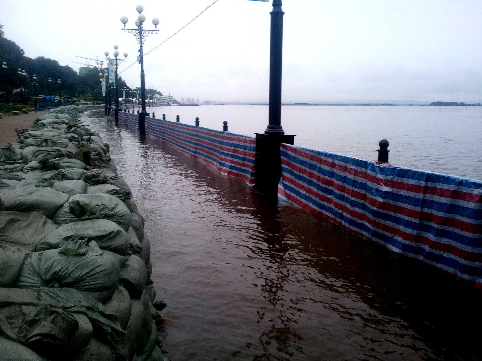 Дальний восток дождь. Наводнение на Дальнем востоке 2013.