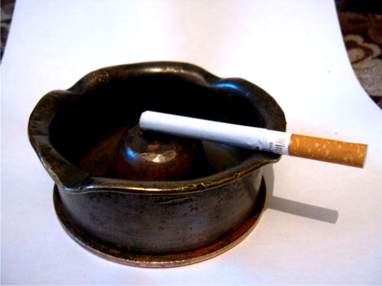 Пепельница из гильзы 150 мм. Пепельница из 120 гильзы. Пепельница из гильзы. Пепельница из гильзы. Пепельница из гильзы.