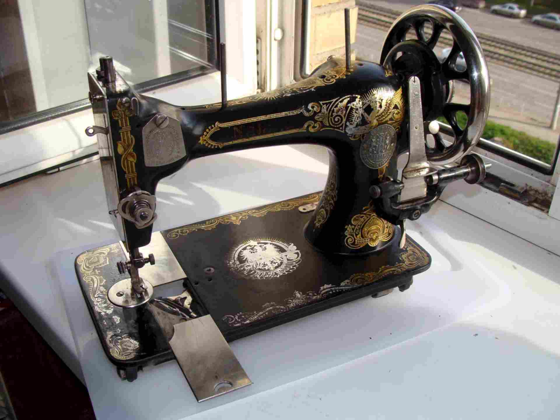 Ручная швейная машинка 1904