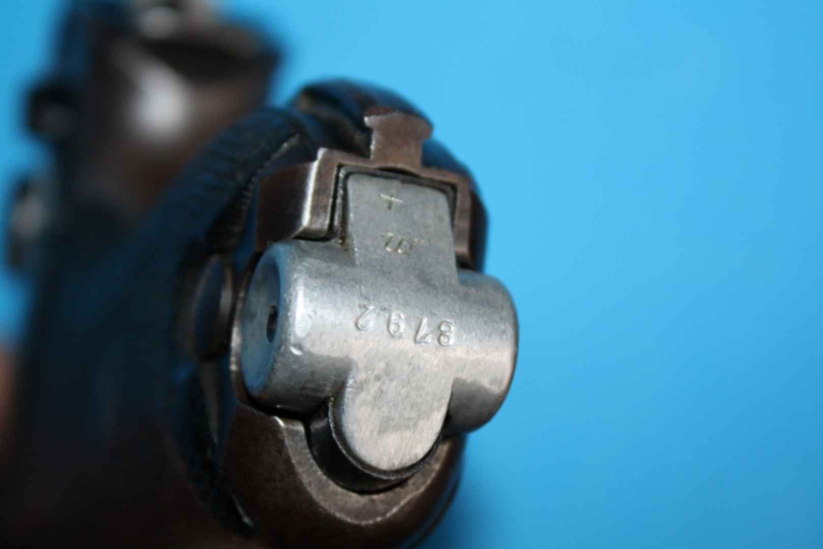 Затвор люгер р 08. Люгер-парабеллум р-08. Р 08 42. Parabellum p08 затвор. Р 08 42.