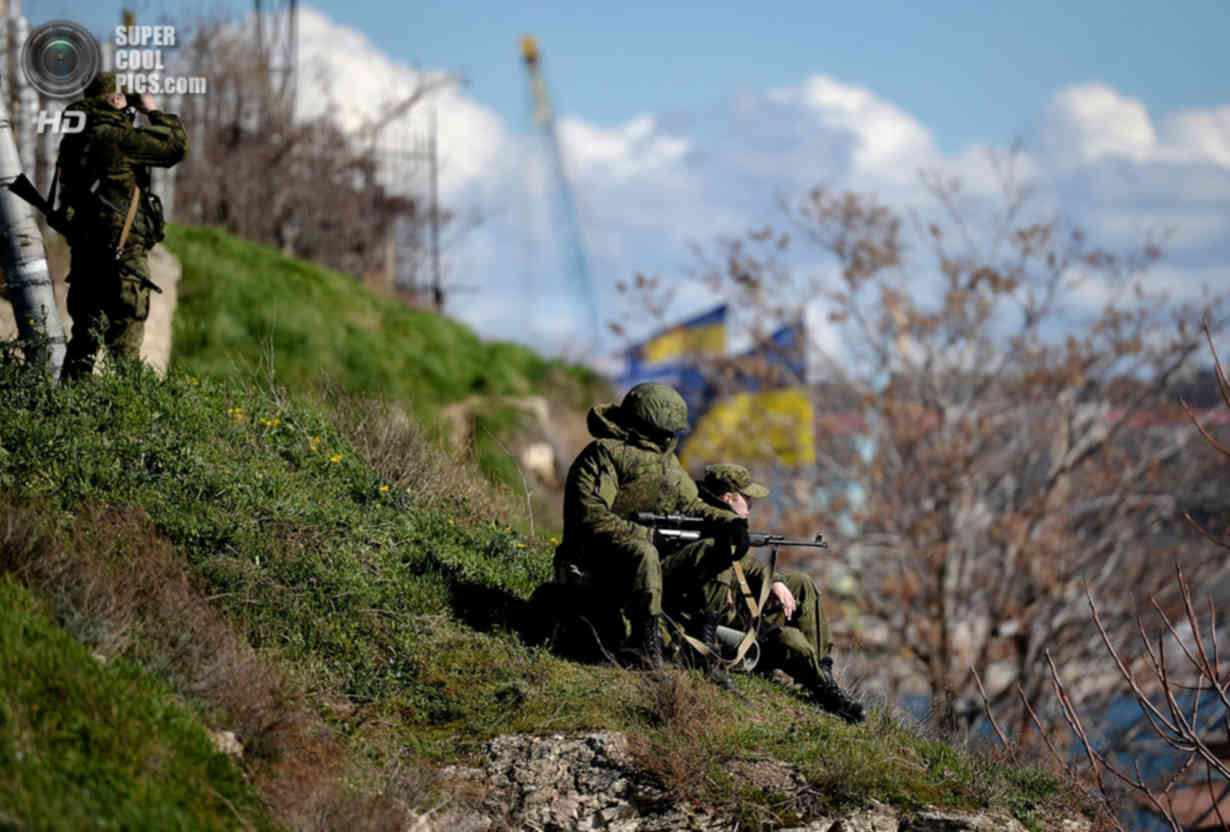 Войска в крыму. Вежливые люди 2014 Севастополь. Вежливые люди в Крыму 2014 Севастополь. Вежливые люди в Крыму. Вежливые люди в Севастополе.