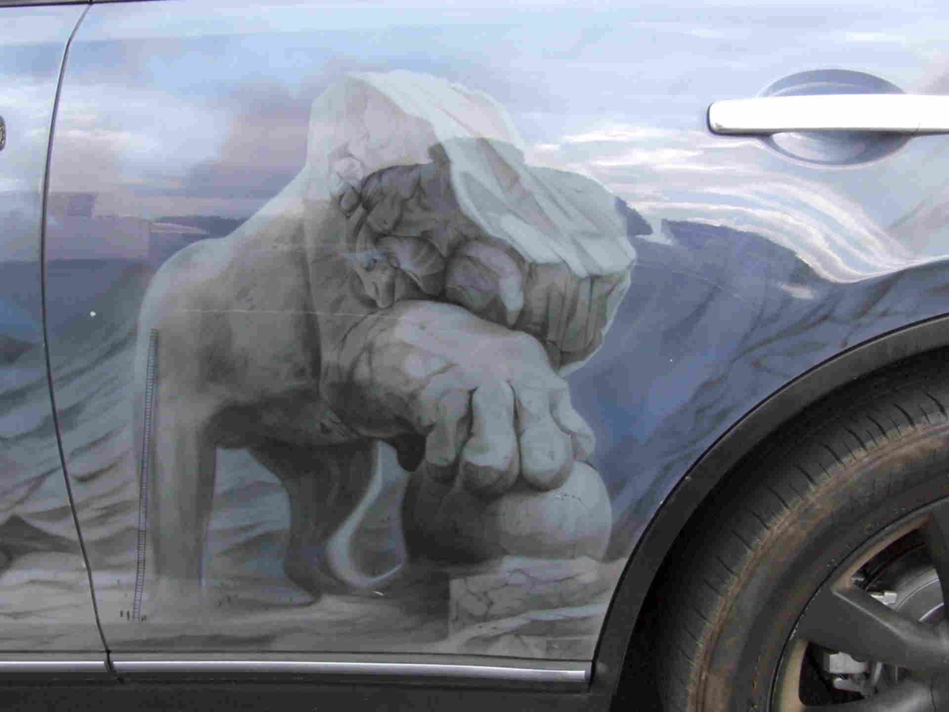 макс гром аэрография. аэрография дельфины на авто. аэрография брызги. аэрография машин 2022. авто.