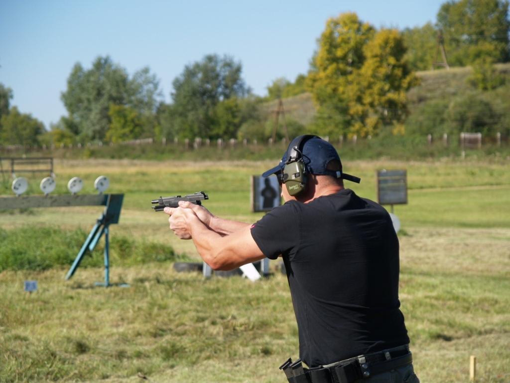 Практическая стрельба. Тактическая стрельба IPSC. Гюмри стрельбище практическая стрельба. Стрелковые соревнования IPSC. IPSC практическая стрельба Ростех.