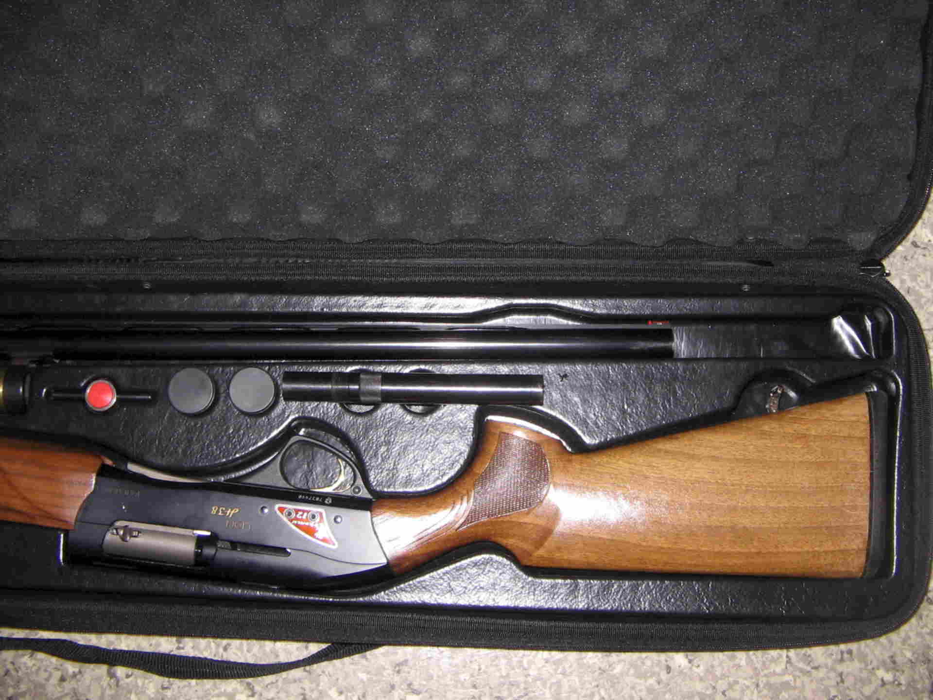 Пластиковое цевьё fabarm h38. Fabarm lion h38. Fabarm lion 368h 12/76 l760 фото. Фабарм 38. Фабарм 38.