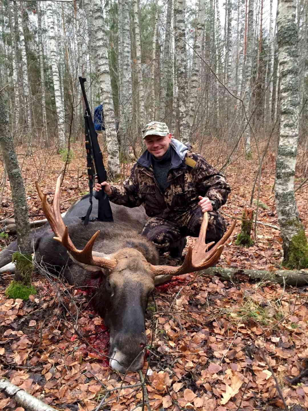 карабин лось 7. двустволка иж 12 калибр для охоты на крупную дичь. карабин лось 7 на охоте. оружие для промысловой охоты. какой карабин для охоты на лося.