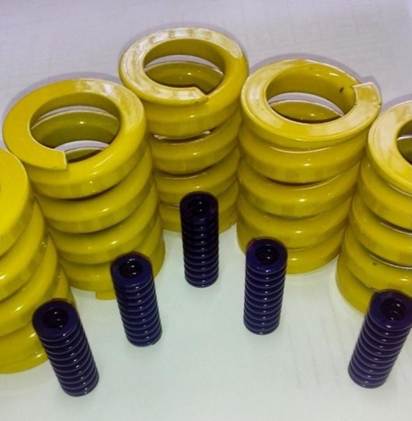 Пружина инструментальная коричневая. Пкдз. Кадмированный крепеж. Пружина v20x32. 260 микрон это что?.