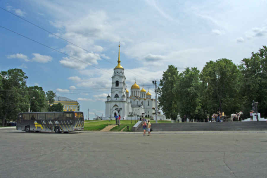 Владимирский д. Соборная площадь во Владимире сейчас. Соборная площадь Владимир 1700. Владимир Центральная площадь. 1. Соборная площадь Владимира.