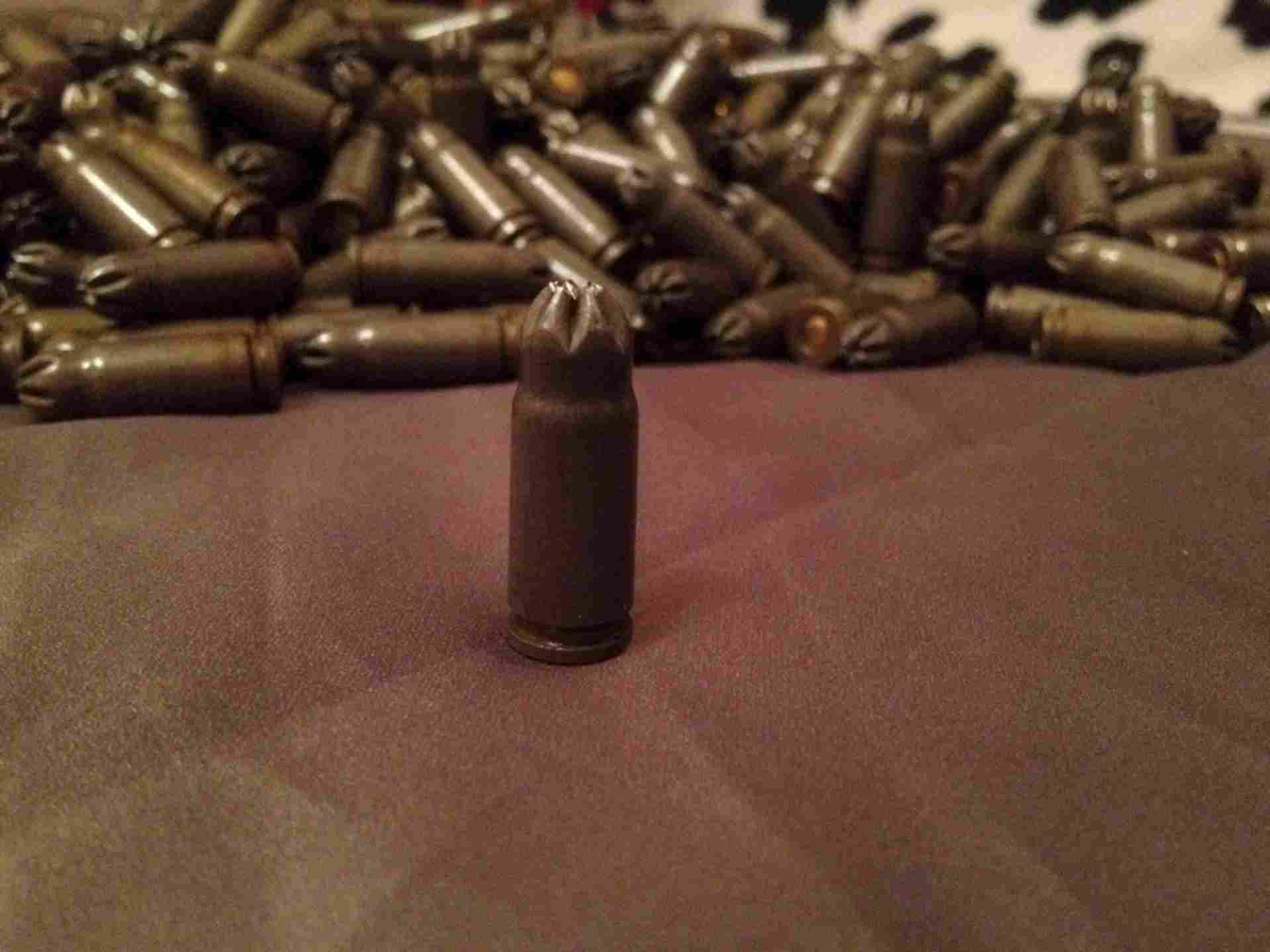 Холостой х. Холостой надпись. Холостой х. Холостой 9х19. Бам 4.