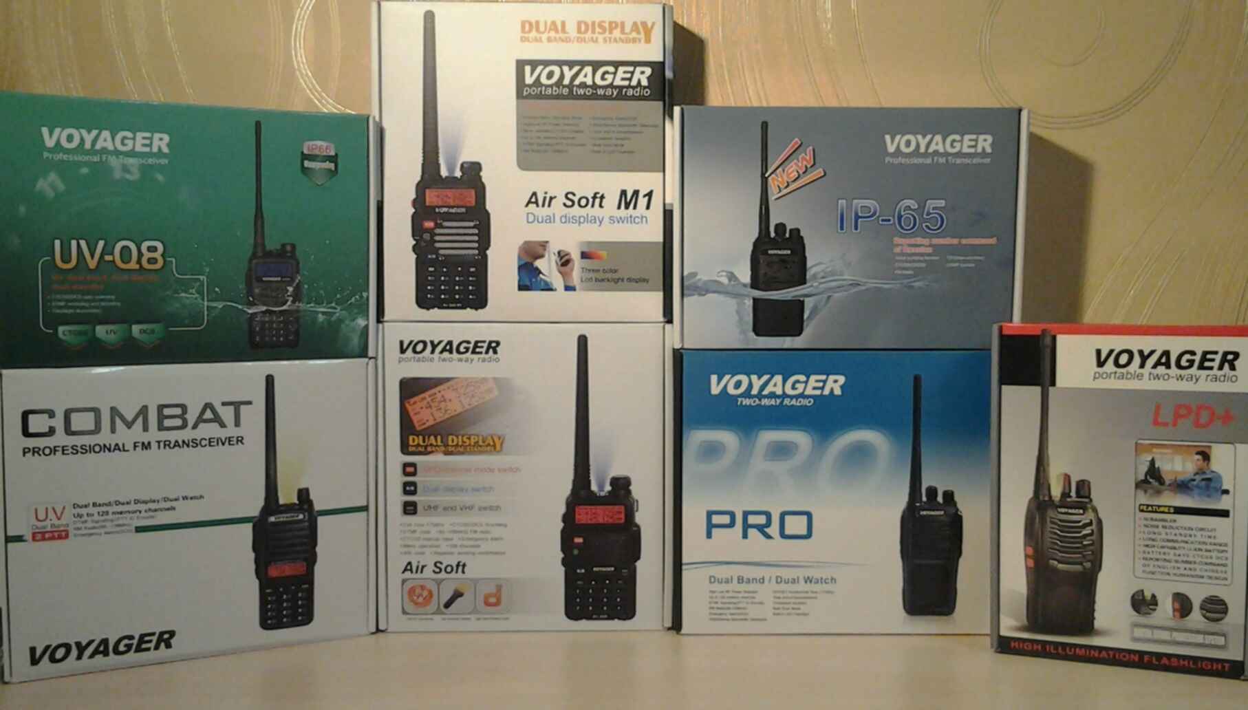 Voyager UV q8 аккумулятор. Бренды радиостанций. Hunter with Portable two-way Radio. Ремонт раций в Валуйках.